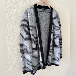 White House Black Market Tiger Print Kimono Cover-Up Open Front Sweater Cozy